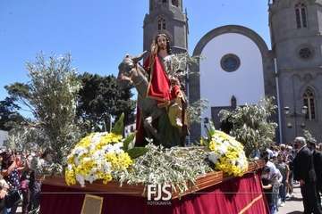 La procesión de La Burrita toma San Juan después de dos años de suspensión por la pandemia/Francisco Javier Santana y Antonio Alí.